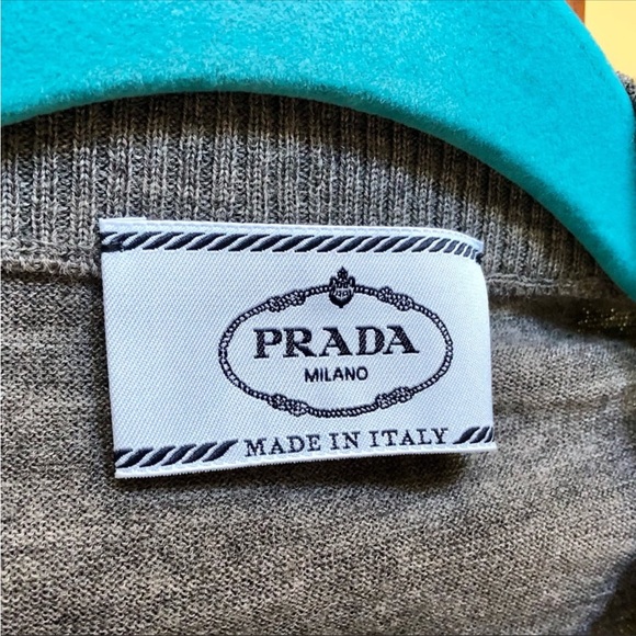 🩵 PRADA SWEATER - Picture 2 of 7